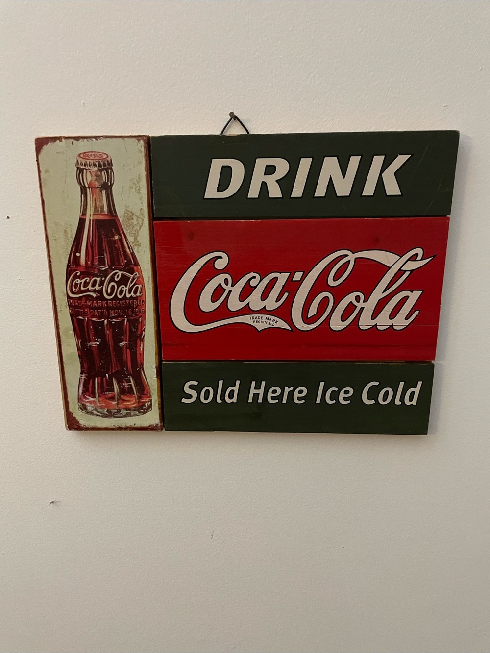 Coca Cola-vintage-wood sign
Licensed by Coca Cola co.
Retro style-collectible